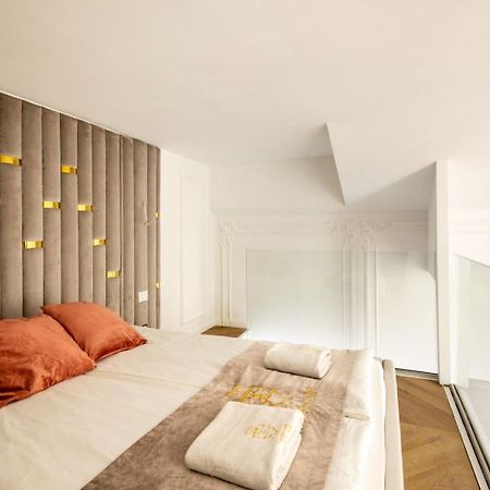 Jacuzzi Royal Suite Budapest Exterior photo