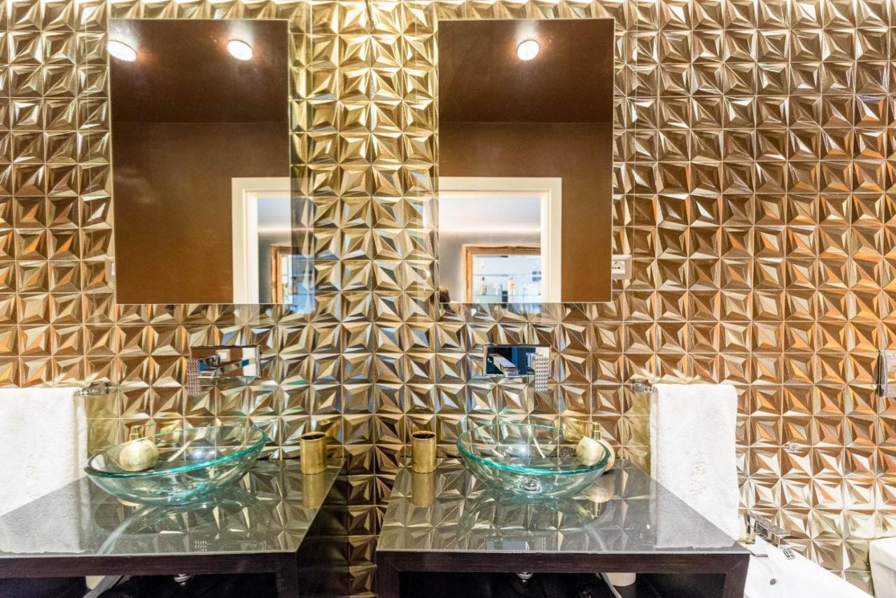 Jacuzzi Royal Suite Budapest Exterior photo