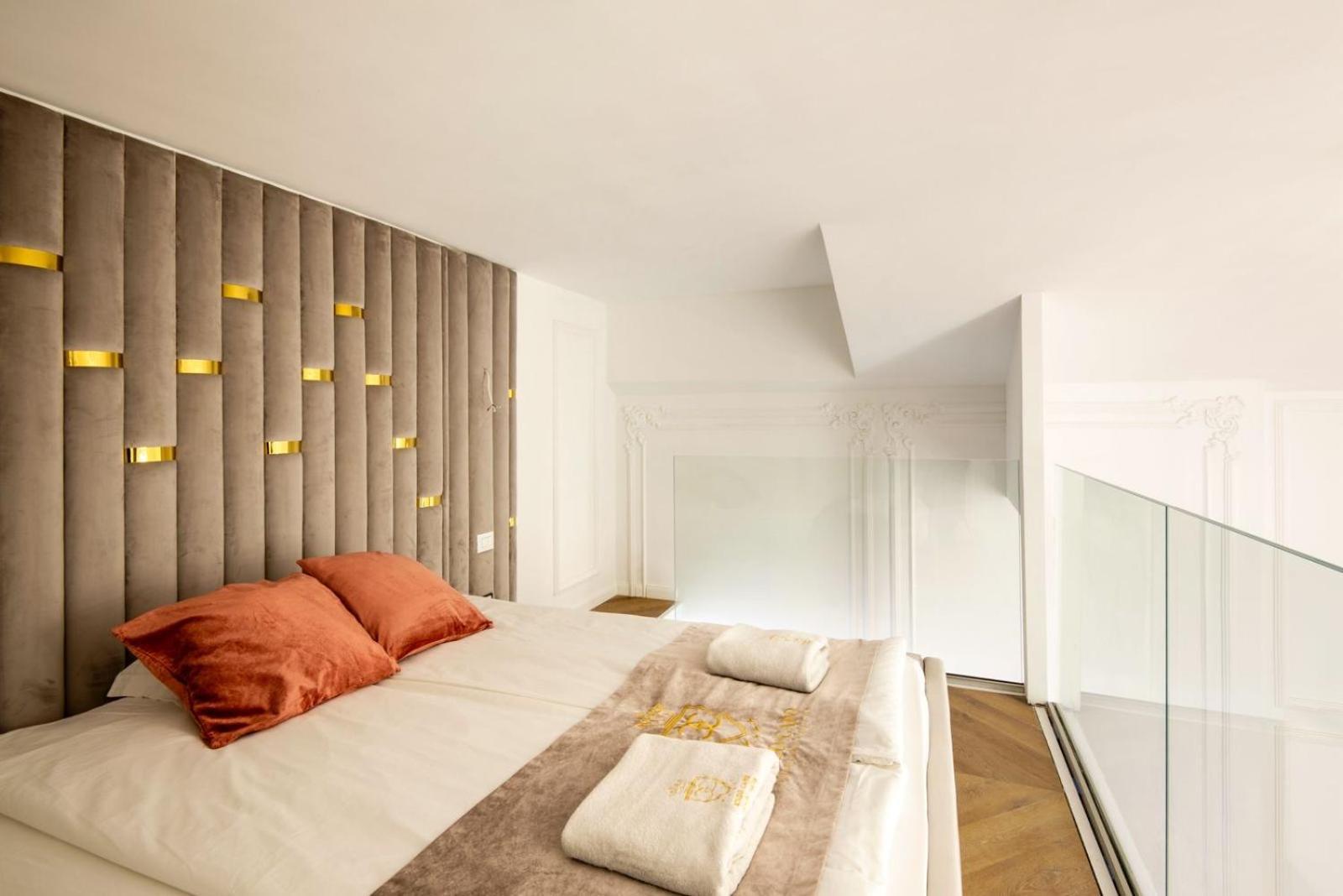 Jacuzzi Royal Suite Budapest Exterior photo